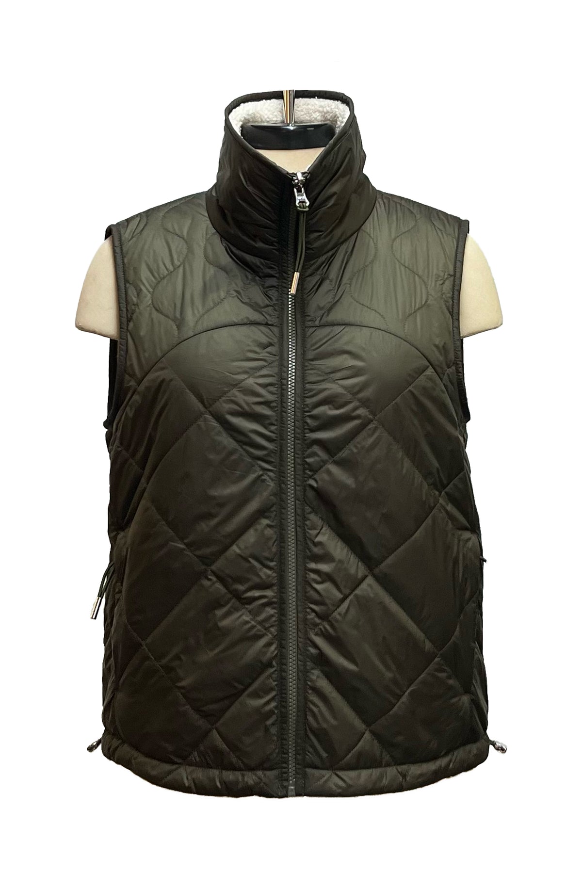 REVERSIBLE LIGHT WEIGHT QUILTED VEST